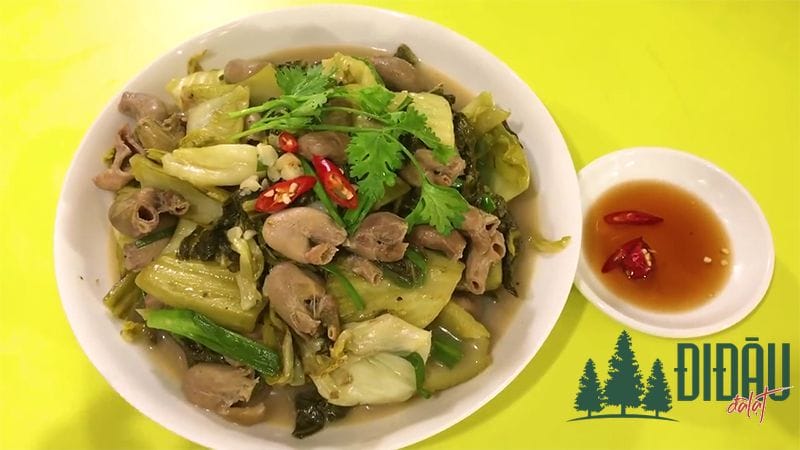 Bao tử cá ba sa xào dưa chua