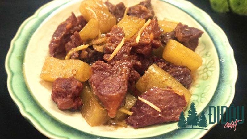 Bò kho củ cải