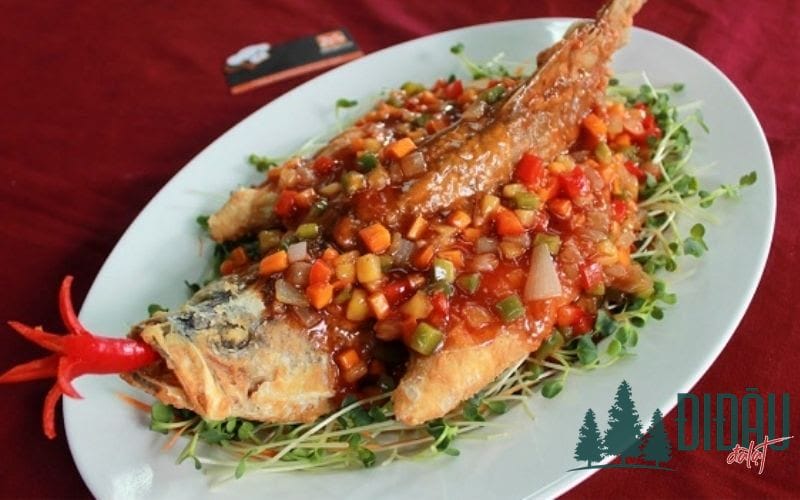 Cá chẽm chiên sốt cà