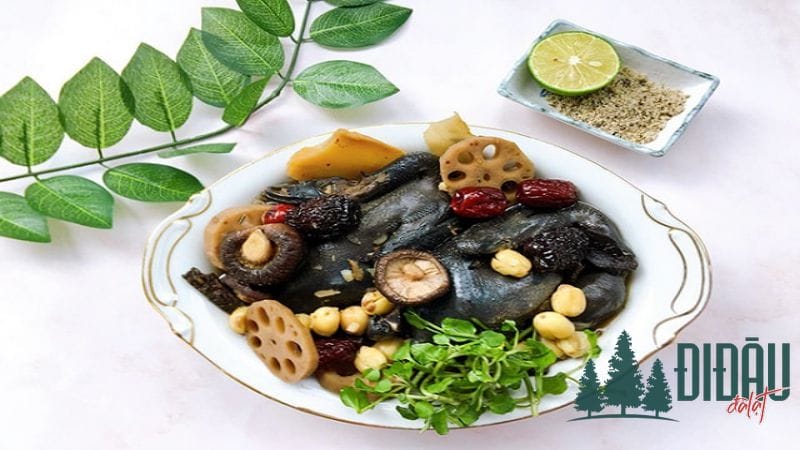 Gà ác tần thuốc Bắc 