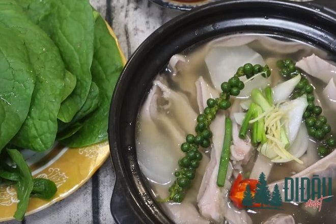 Lẩu bao tử hầm tiêu