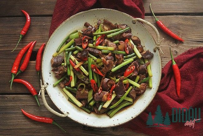 Mề gà kho tương