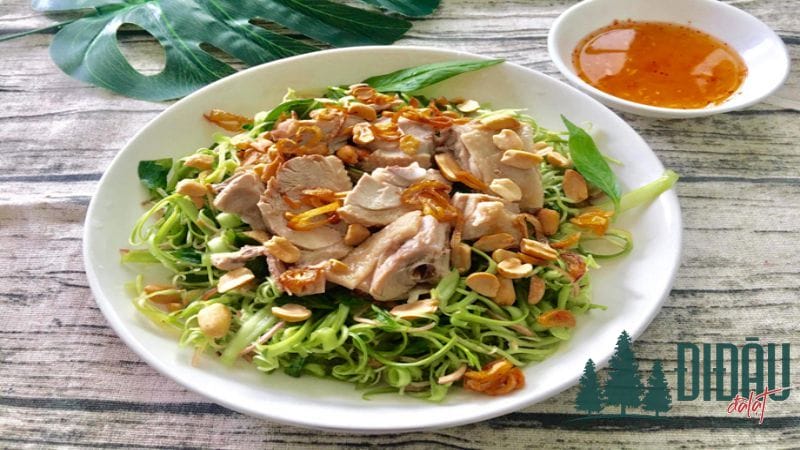 Nộm rau muống thịt gà