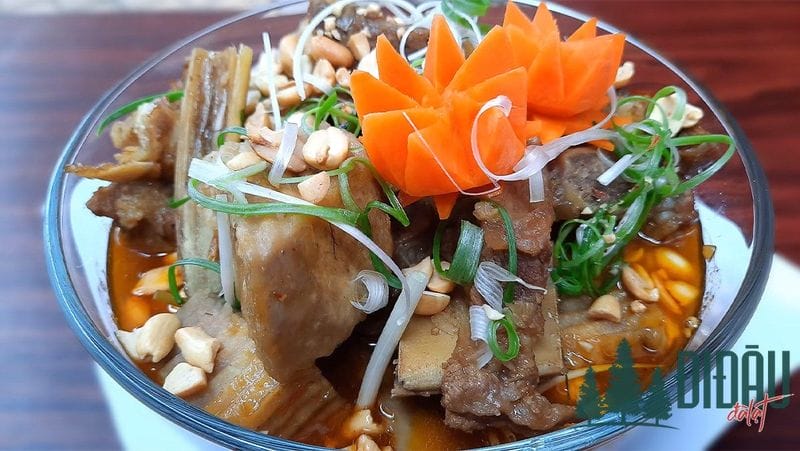 Sườn bò hầm sả 
