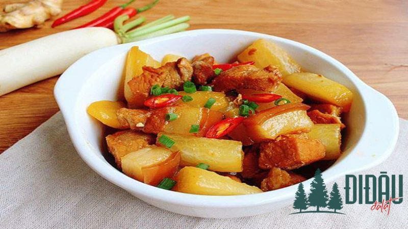Thịt kho củ cải trắng 