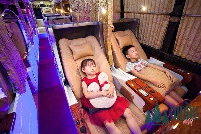 Xe Limousine Nguyễn Kim