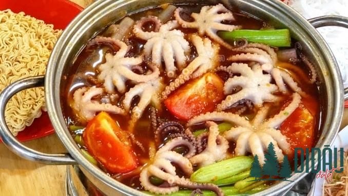 Bạch tuộc nhúng giấm