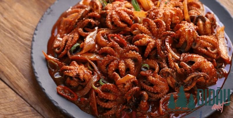 Bạch tuộc xào cay kiểu Hàn Quốc