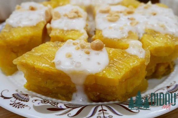 Bánh chuối hấp nước cốt dừa 