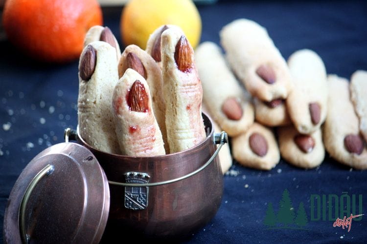 Bánh quy ngón tay phù thủy
