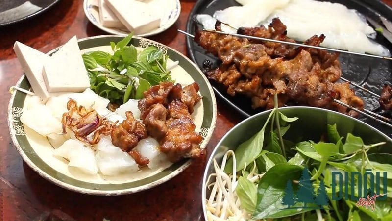 Bánh ướt thịt nướng