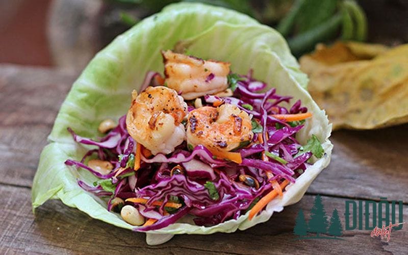 Bắp cải tím trộn tôm