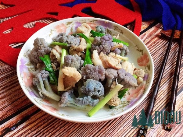 Bông cải trắng xào thịt heo