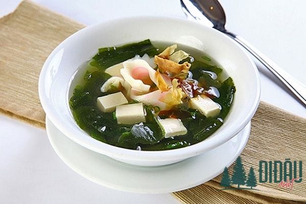 Canh rong biển đậu hũ