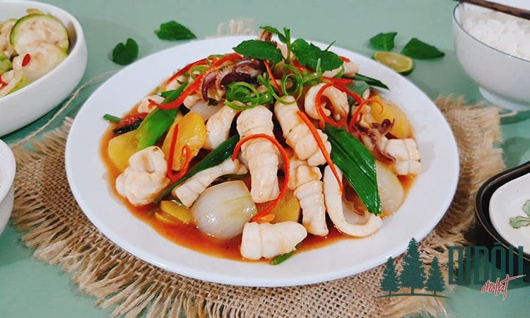 Mực tươi xào dứa