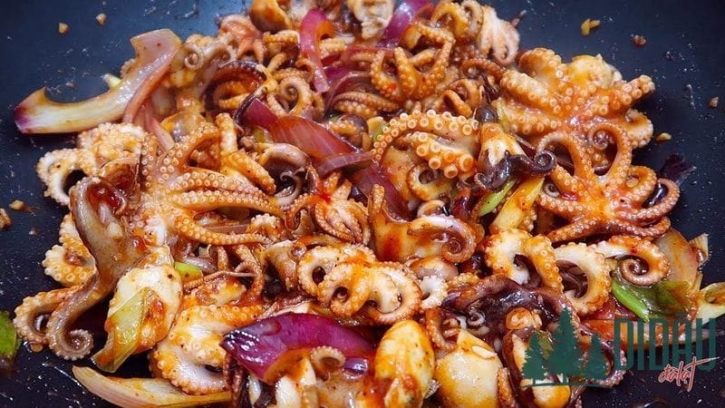 Râu bạch tuộc chiên nước mắm
