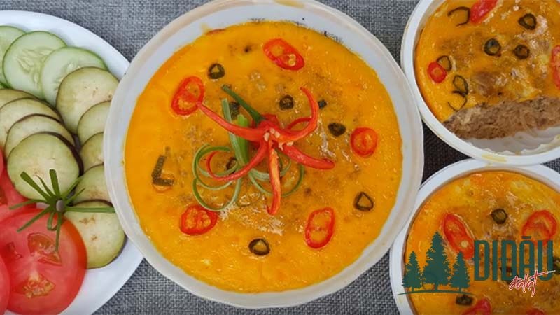 Thịt băm chưng trứng muối