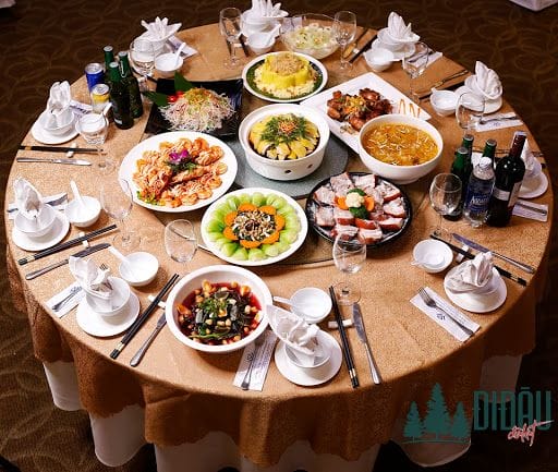 Thực đơn đám cưới gồm những món gì