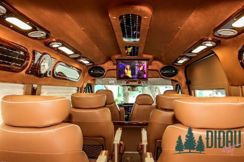 Xe limousine chuyên nghiệp hàng đầu – Nam Cường Limousine