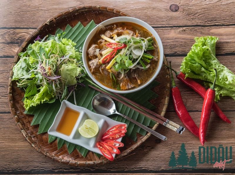 Ăn bún bò Huế có tốt không didaudalat