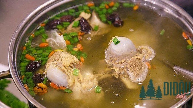 Các bước nấu hủ tiếu Nam Vang chuẩn