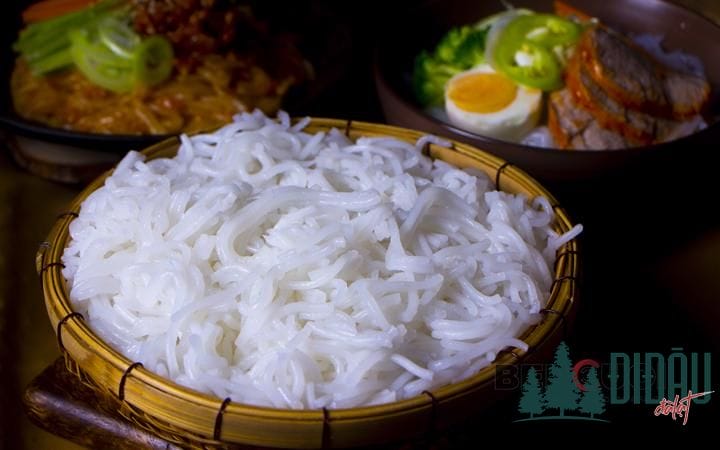 Cách chọn bún tươi