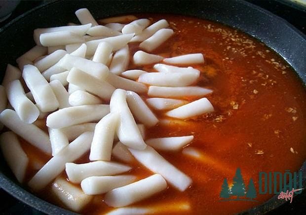 Cách làm tokbokki khoai mì