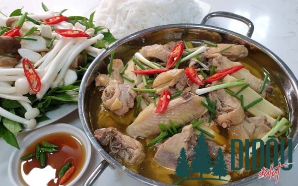Cách nấu lẩu gà ngon
