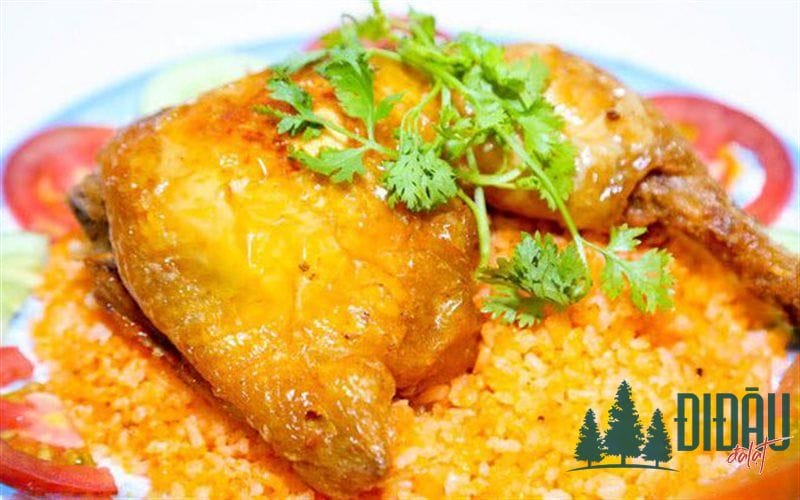 Cơm gà xối mỡ