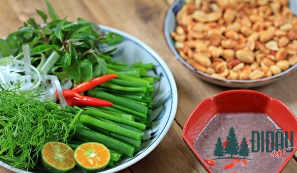 Làm mắm tép ăn kèm chả cá