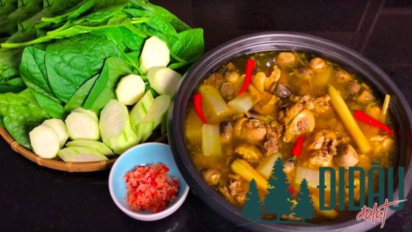Lẩu gà hầm sả