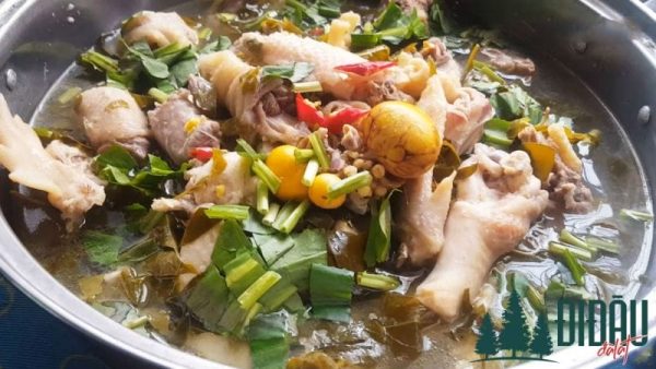 Lẩu gà lá giang