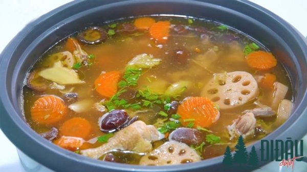 Lẩu gà thuốc bắc