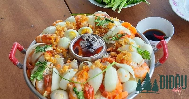 Lẩu hải sản rau củ đốt lò