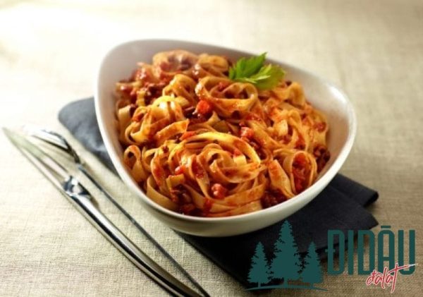Pasta sốt kem cà chua 