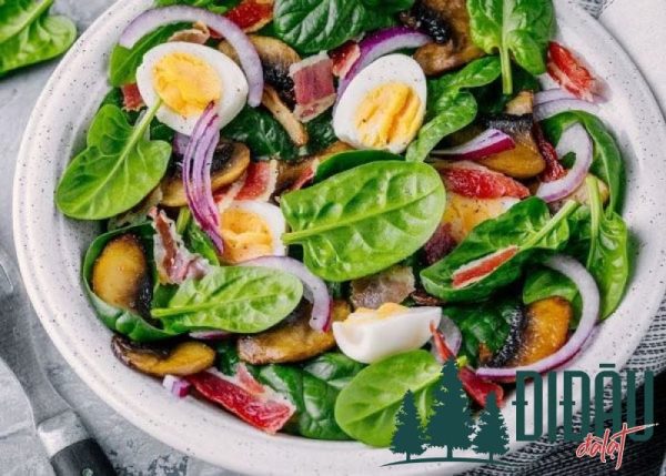 Salad giảm cân với rau bó xôi trộn nấm