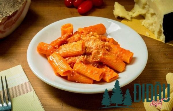 "Bánh” pasta 