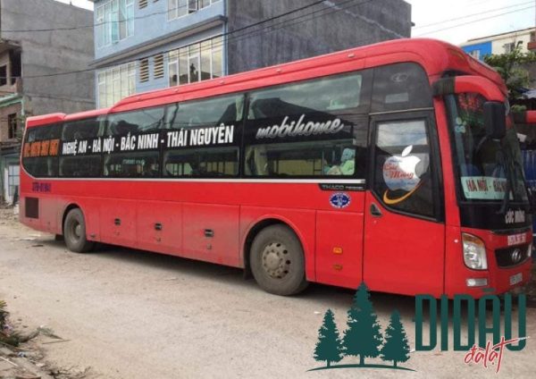 Nhà xe Cúc Mừng