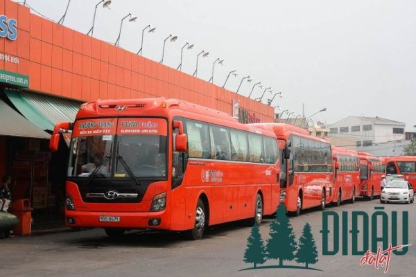 Nhà xe Phương Trang