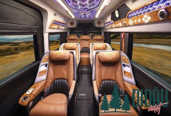 Nhà xe limousine Hoa Hướng Dương
