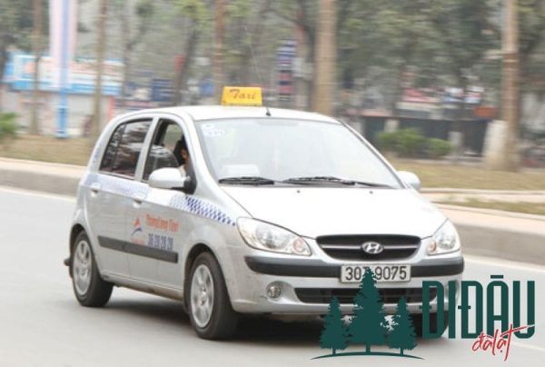 Taxi Lam Hồng