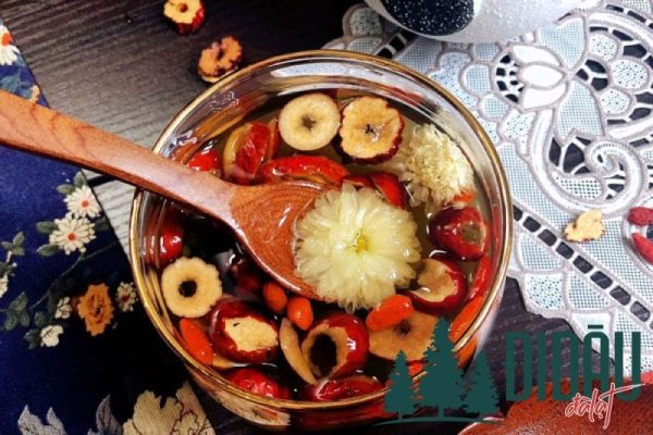 Trà hoa cúc táo đỏ