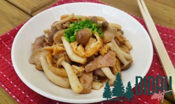 Ức gà xào nấm gừng didaudalat