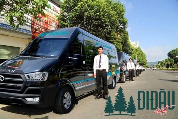 Xe limousine Huy Hoàng
