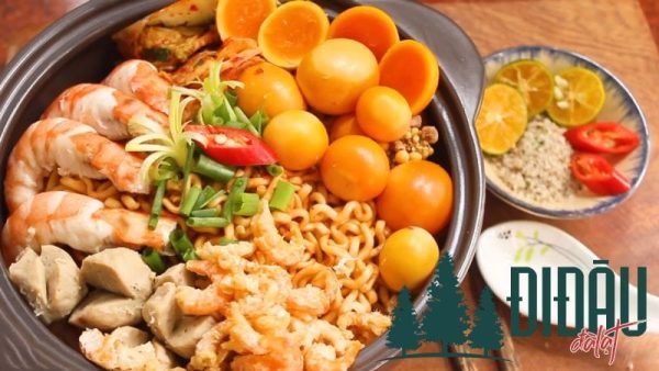 Cách làm mì trộn lòng đỏ trứng béo ngậy