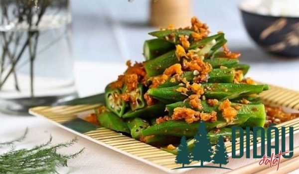 Đậu bắp xào tỏi