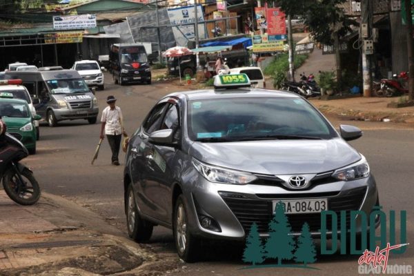 Taxi Hòa Bình Xanh