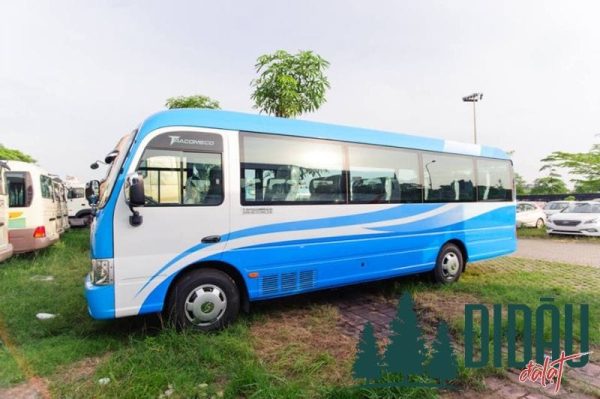 Nhà xe Sáu Bản 
