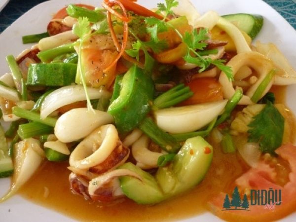 mực xào dưa leo