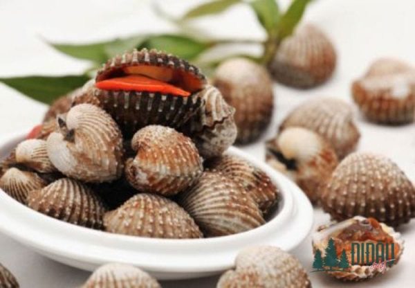 Sò huyết hấp bia